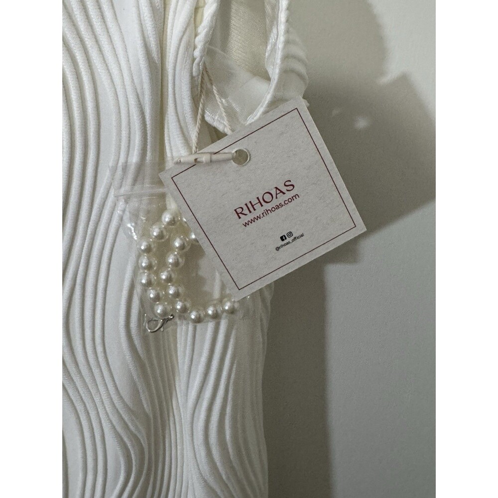 RIHOAS White Pearl Strap Wavy Long Bodycon Dress Straight Neck Sleeveless Size M - Picture 6 of 11